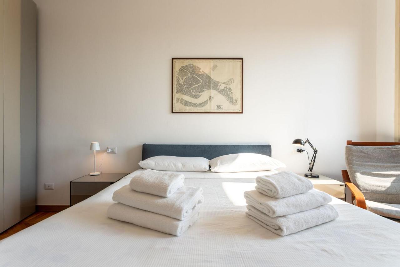 Garibaldi Two Bedrooms By Halldis * Milano